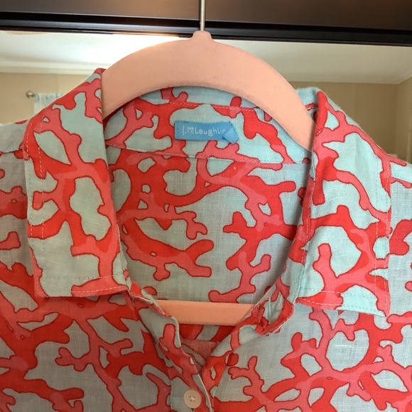 J.McLaughlin Linen Coral Pattern Button Down Blouse - Picture 2 of 8